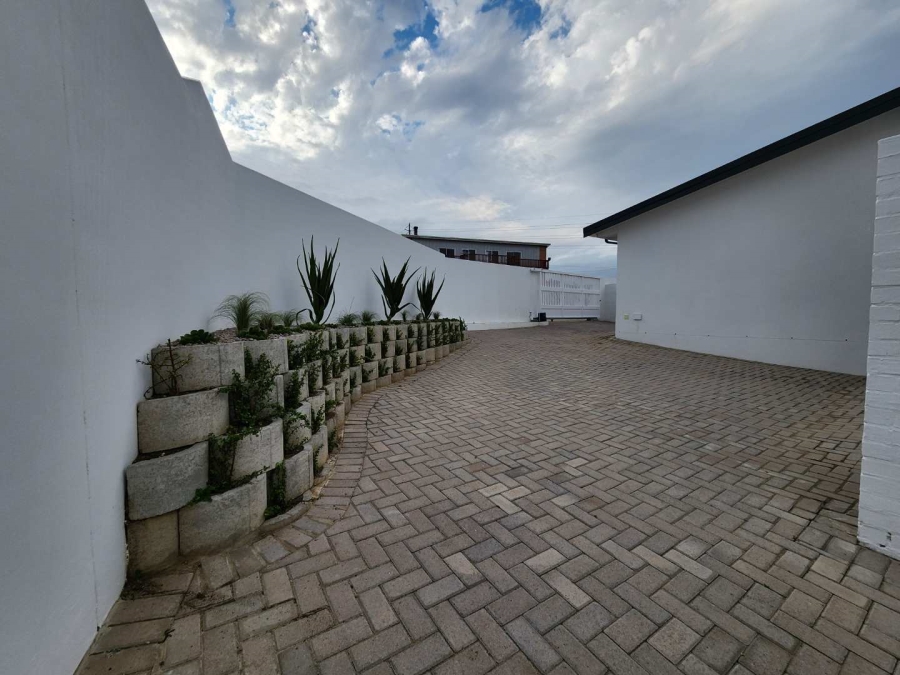 3 Bedroom Property for Sale in Seemeeu Park Western Cape